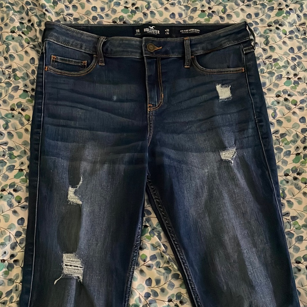 Mid-rise super skinny jeans from Hollister
